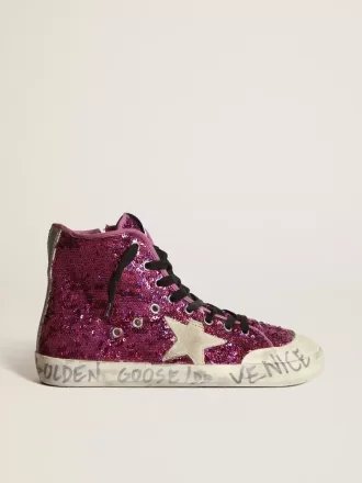 Francy sneakers med pailletter og håndskrevet tekst på ydersålen