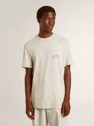 Grå T-shirt til mænd med sort skrift
