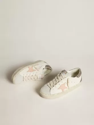 Hi Star i hvid nappa med lyserød læderstjerne og glitterhælkappe