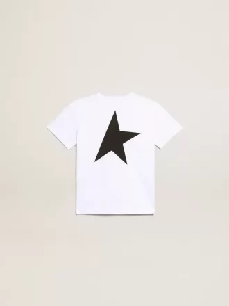 Hvid T-shirt med kontrastfarvet sort logo og stjerne