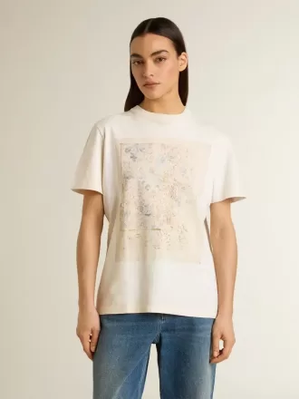 Hvid T-shirt til kvinder med blomsterprint