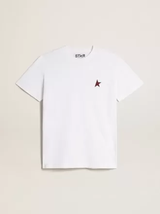 Hvid T-shirt til kvinder med burgunderfarvet stjerne på forsiden