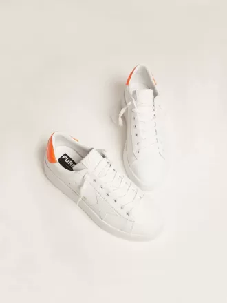 Hvide Purestar sneakers med fluorescerende orange hælkappe