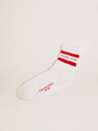 Hvide sokker med distressed detaljer og røde striber