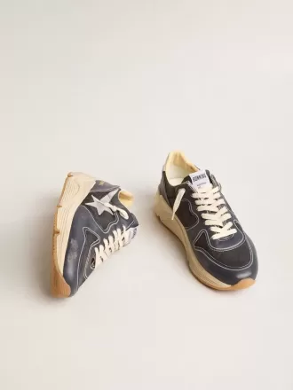 Løbesko til mænd i mørkeblå nappa læder og sort nylon med en sølvstjerne