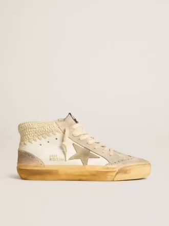 Mid Star LTD med perlemorsfarvet ruskindstjerne og beige hæklet hælflap