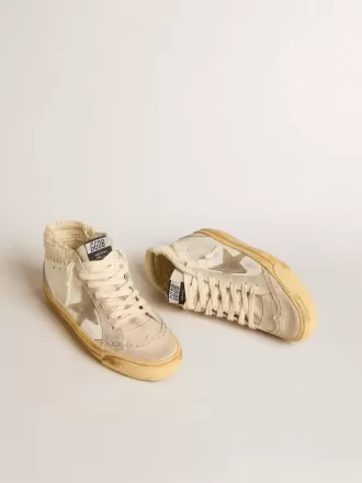 Mid Star LTD med perlemorsfarvet ruskindstjerne og beige hæklet hælflap