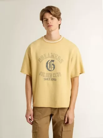Oversized gul bomuldst-shirt til mænd med blåt print