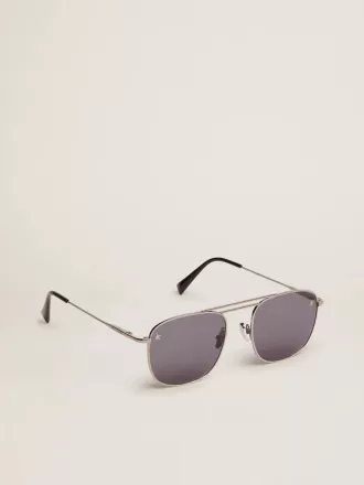 Roger aviator solbriller med sort stel og sorte glas