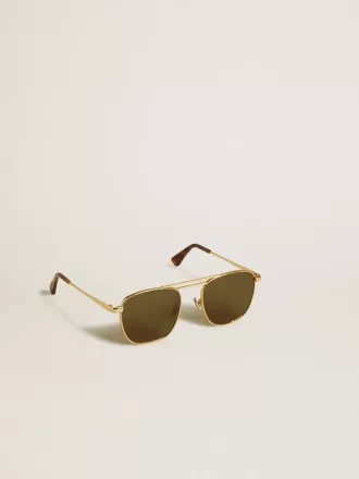 Solbriller i aviator-stil med guldstel og grønne glas