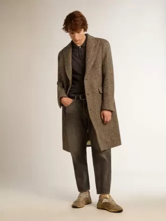 Sort jeans til mænd med stonewashed-effekt