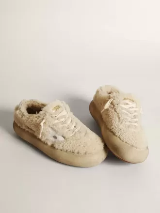 Space-Star sko til kvinder i beige lammeskind med hvid læderstjerne og metallisk læderhælkappe