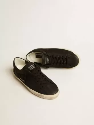 Super-Star til mænd i sort nubuck med perforeret stjerne og sort nubuck-hælkappe